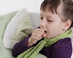 Длительный кашель: как помочь ребенку